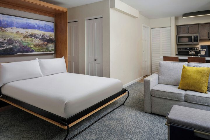 Room 15 of 51