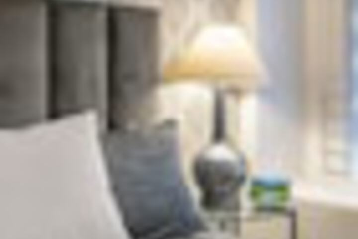 Room 17 of 516