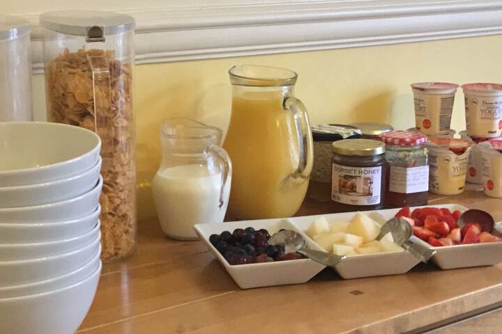 Breakfast/Coffee Service 19 of 45
