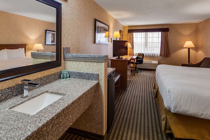 Room 14 of 35
