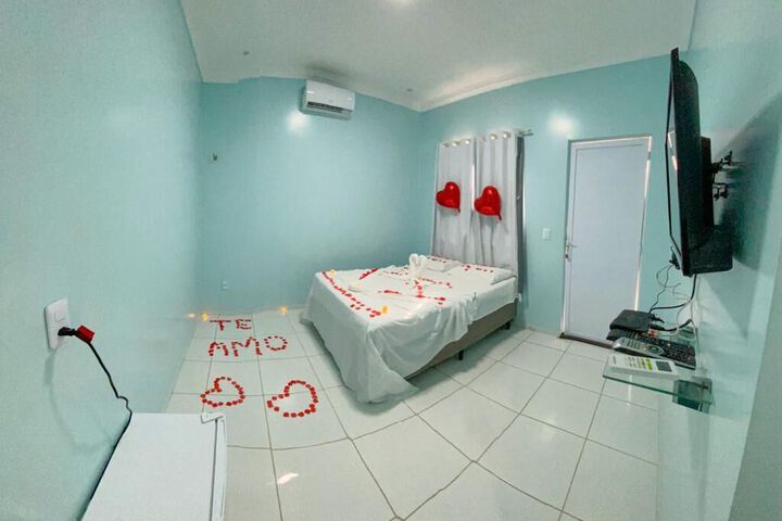 Room 10 of 10