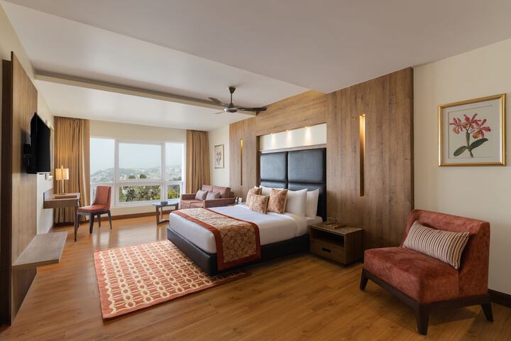 Room 3 of 25
