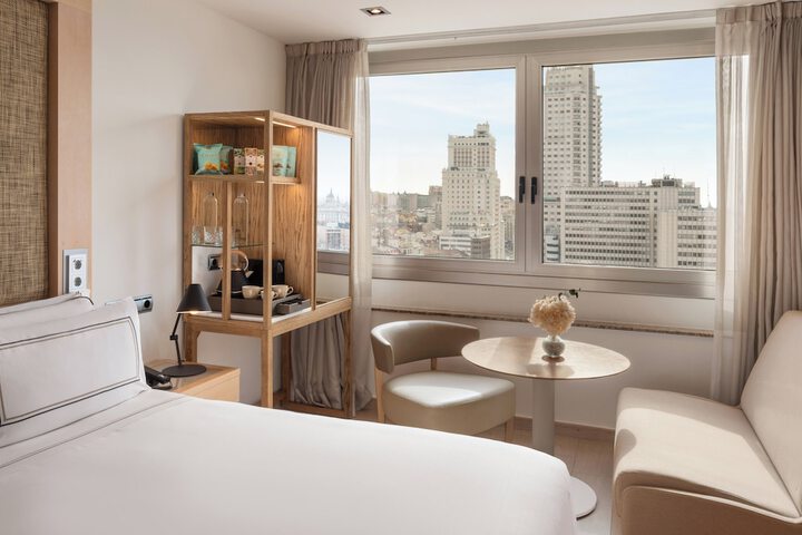 Room 48 of 125