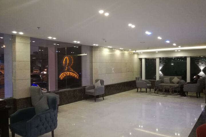 Entrance & Lobby