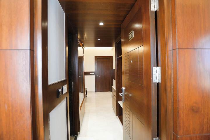 Room 13 of 43