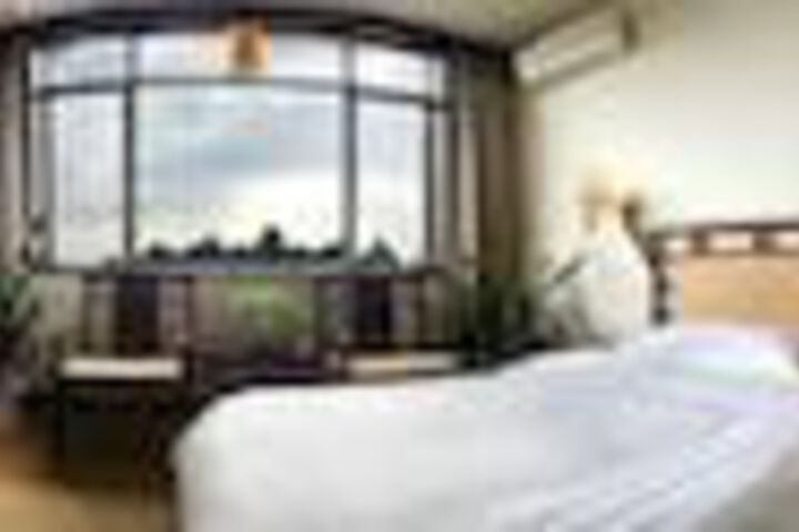 Room 29 of 63