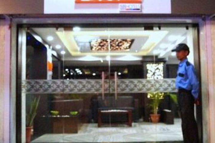 Hotel 10 of 16