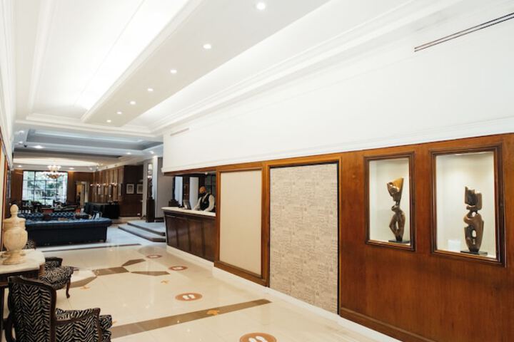 Hotel Lobby