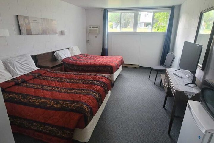 Room 3 of 6