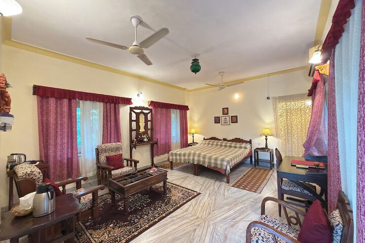 Room 10 of 40