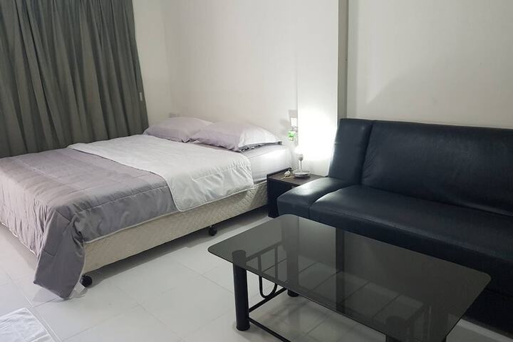 Room 5 of 13