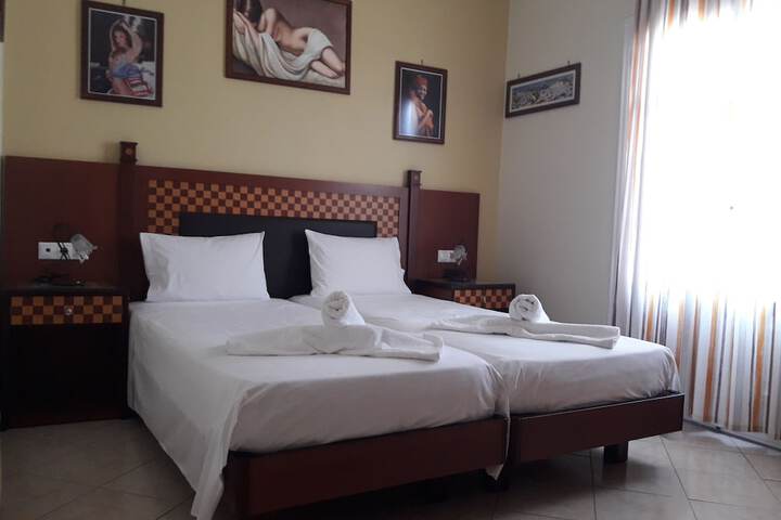 Room 2 of 15