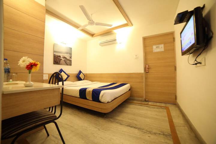 Room 6 of 29