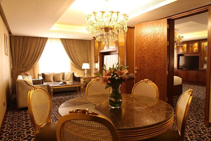 Room 21 of 43