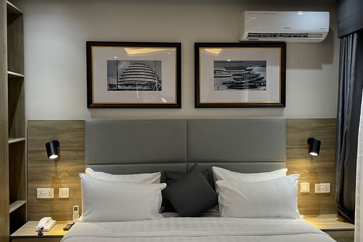 Room 18 of 46