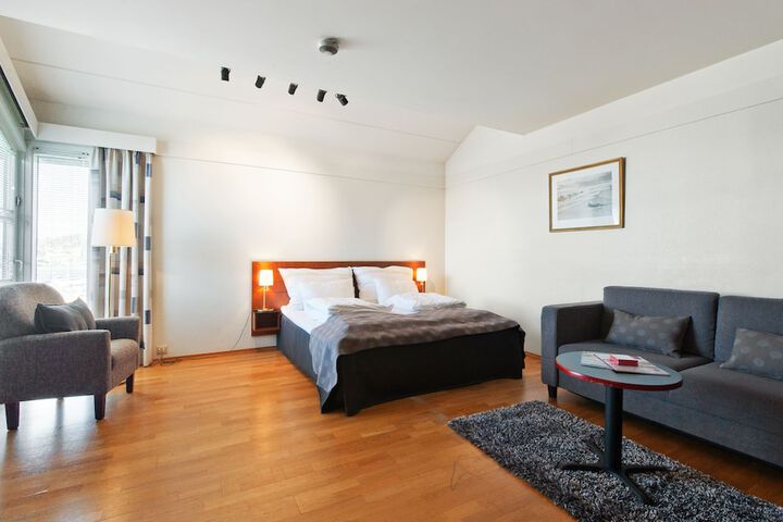 Room 5 of 34