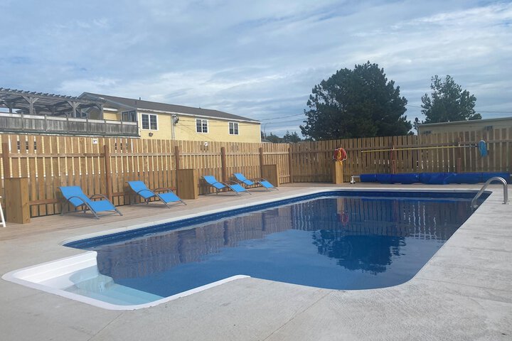 Pool 50 of 64