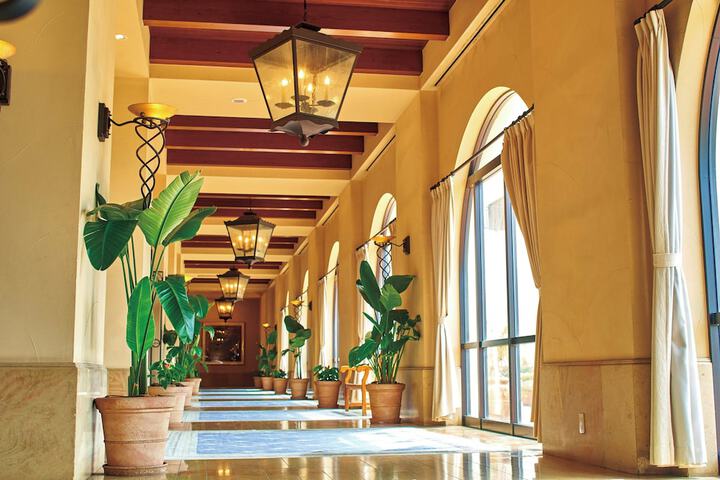 Guest Lobby