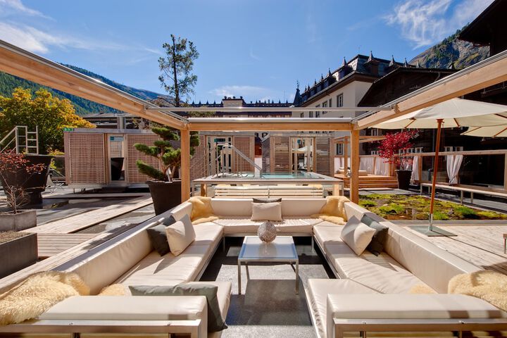 Hotel Exterior 63 of 65