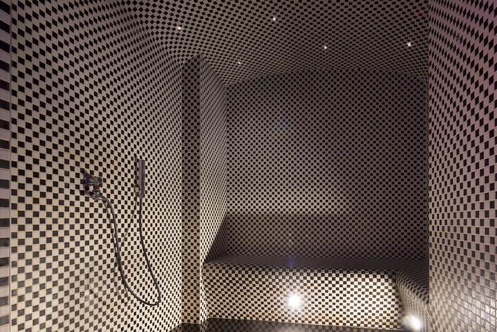 Steam room