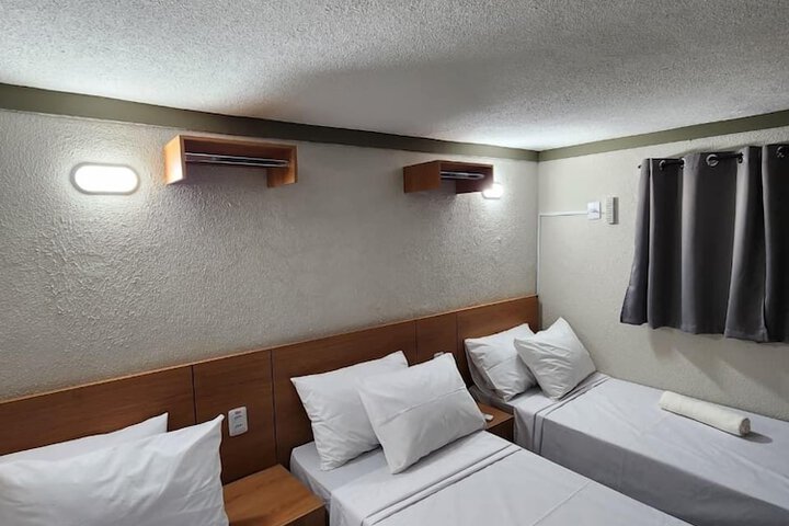 Room 6 of 22