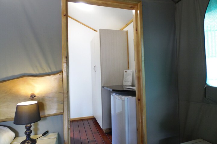 Room 13 of 32