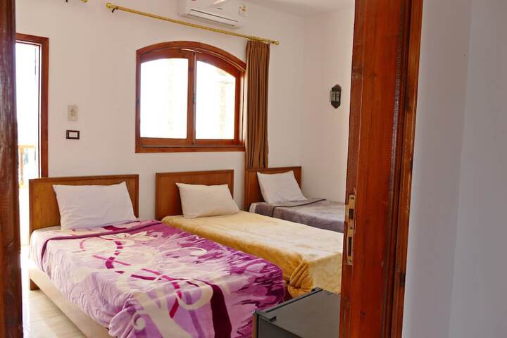 Room 25 of 164