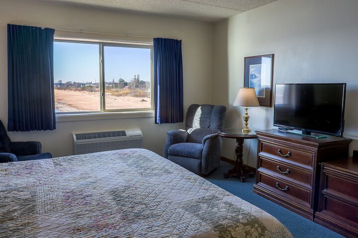 Room 8 of 50