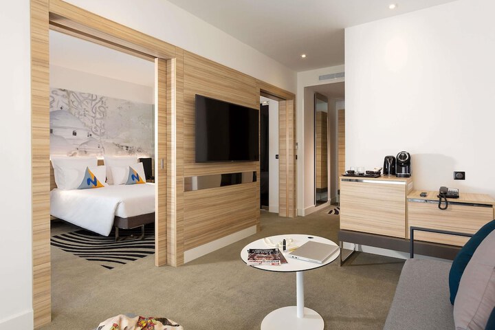Room 54 of 315