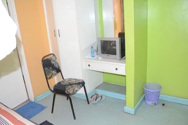 Room 27 of 50