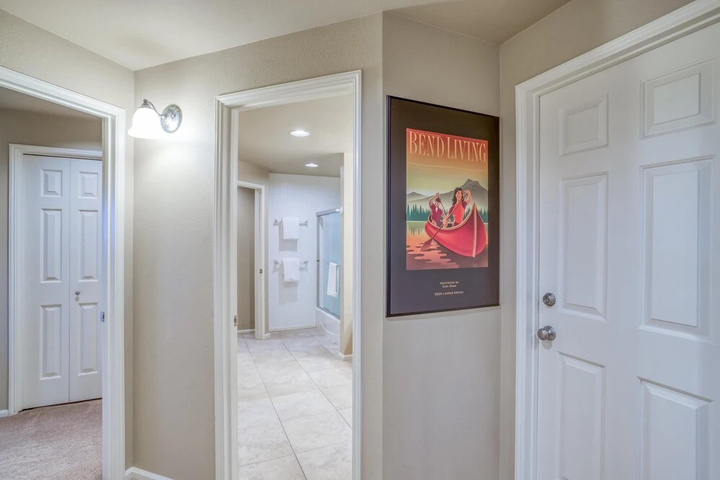 Room 12 of 26