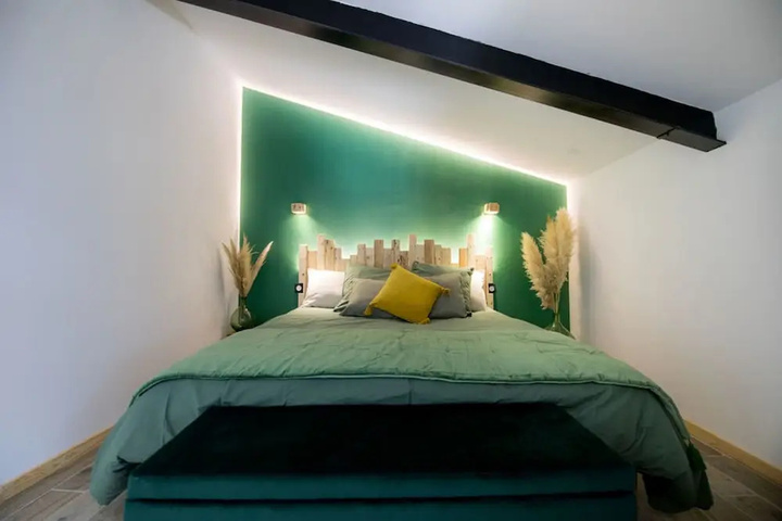 Room 3 of 19
