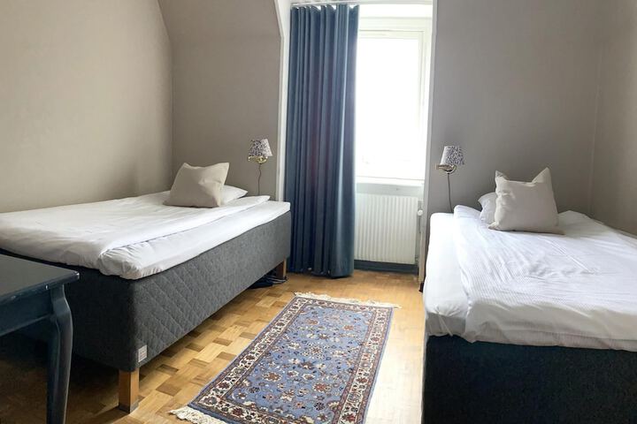 Room 40 of 95
