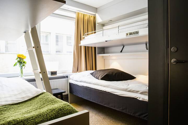 Room 20 of 37