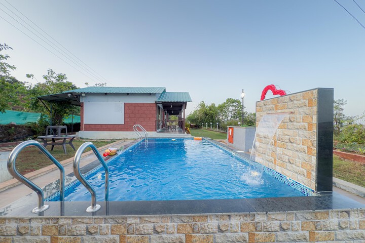 Pool 49 of 62