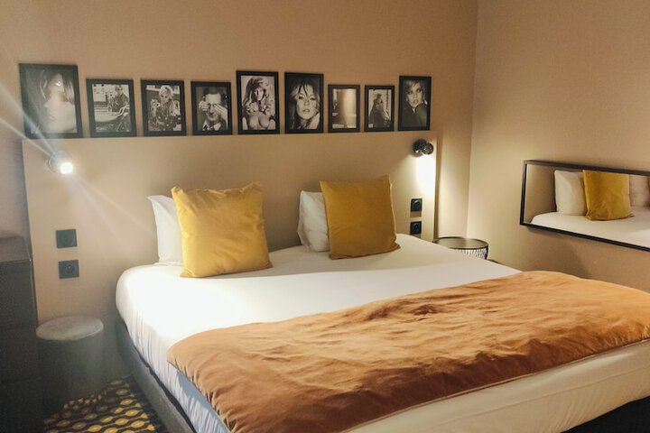 Room 57 of 74