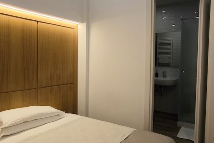 Room 7 of 50