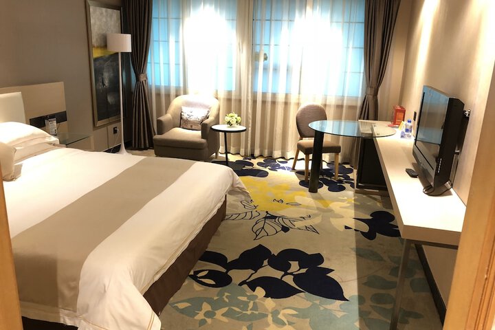 Room 17 of 65