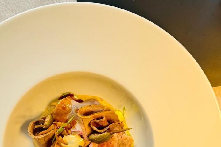 Dining 123 of 139