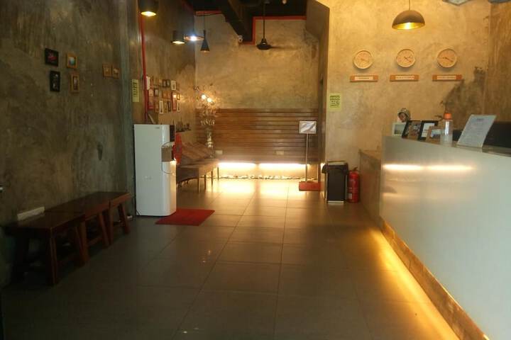 Guest Lobby