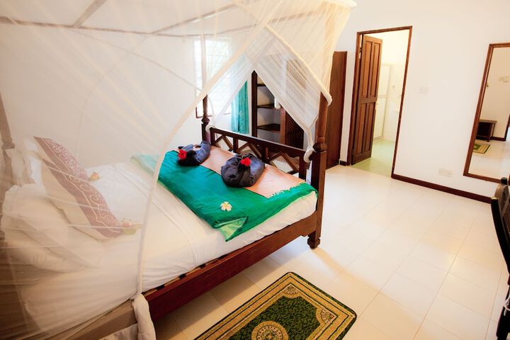 Room 4 of 46