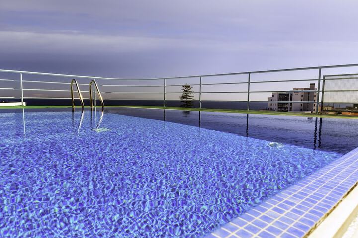 Pools & Facilities
