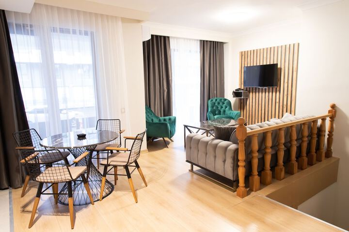 Room 15 of 46