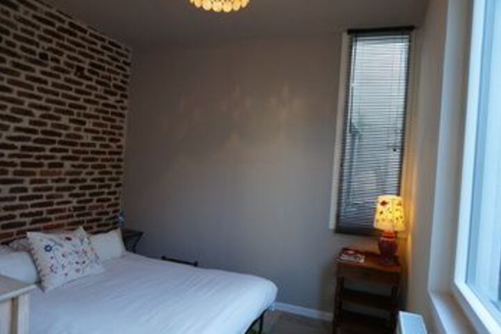 Room 12 of 85