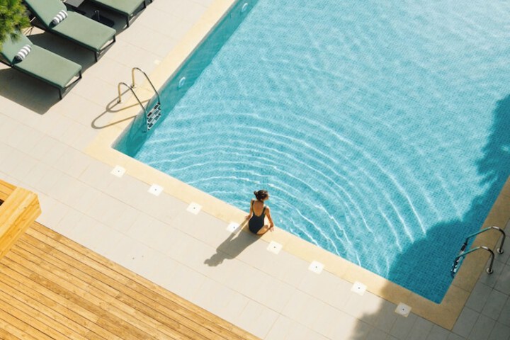 Pool 79 of 130