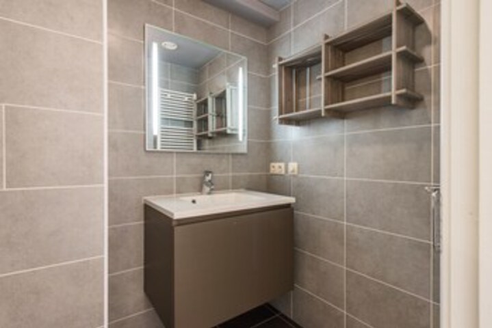 Room 5 of 14