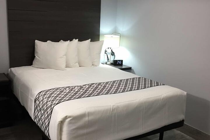 Room 8 of 22