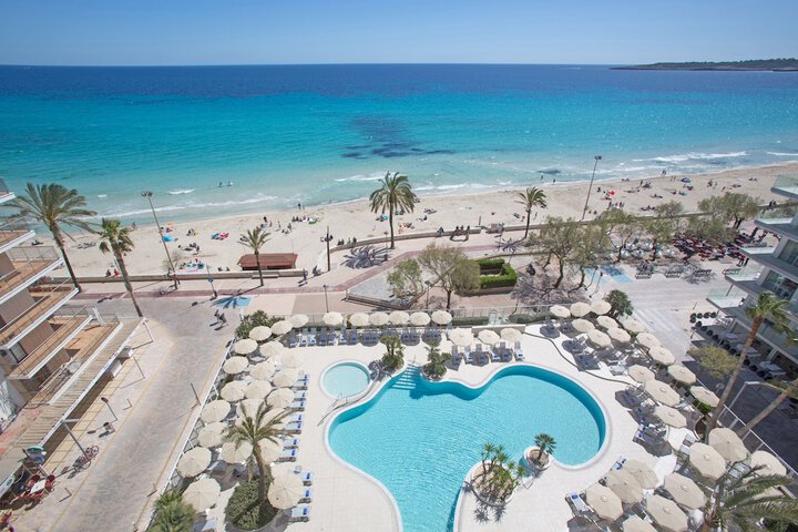 Photo of Hotel Sabina & Suites