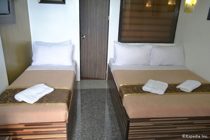 Room 15 of 52