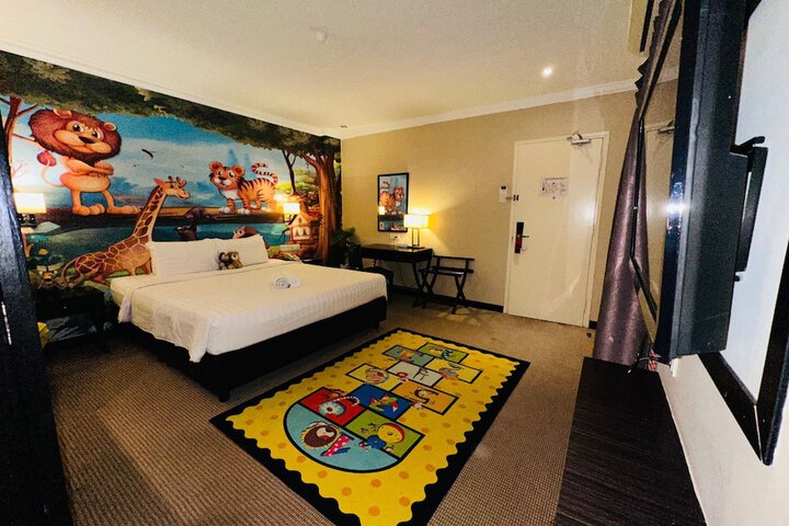 Room 38 of 97